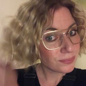 Meet your Posher, Marcy